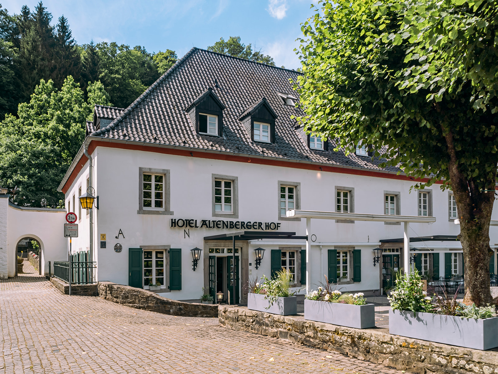 Altenberger Hof Romantik Hotel | Kartenvorteil | Mr. Köln | Foto: Altenberger Hof Romantik Hotel Altenberger Hof Romantik Hotel | Kartenvorteil | Mr. Köln | Foto: Altenberger Hof Romantik Hotel